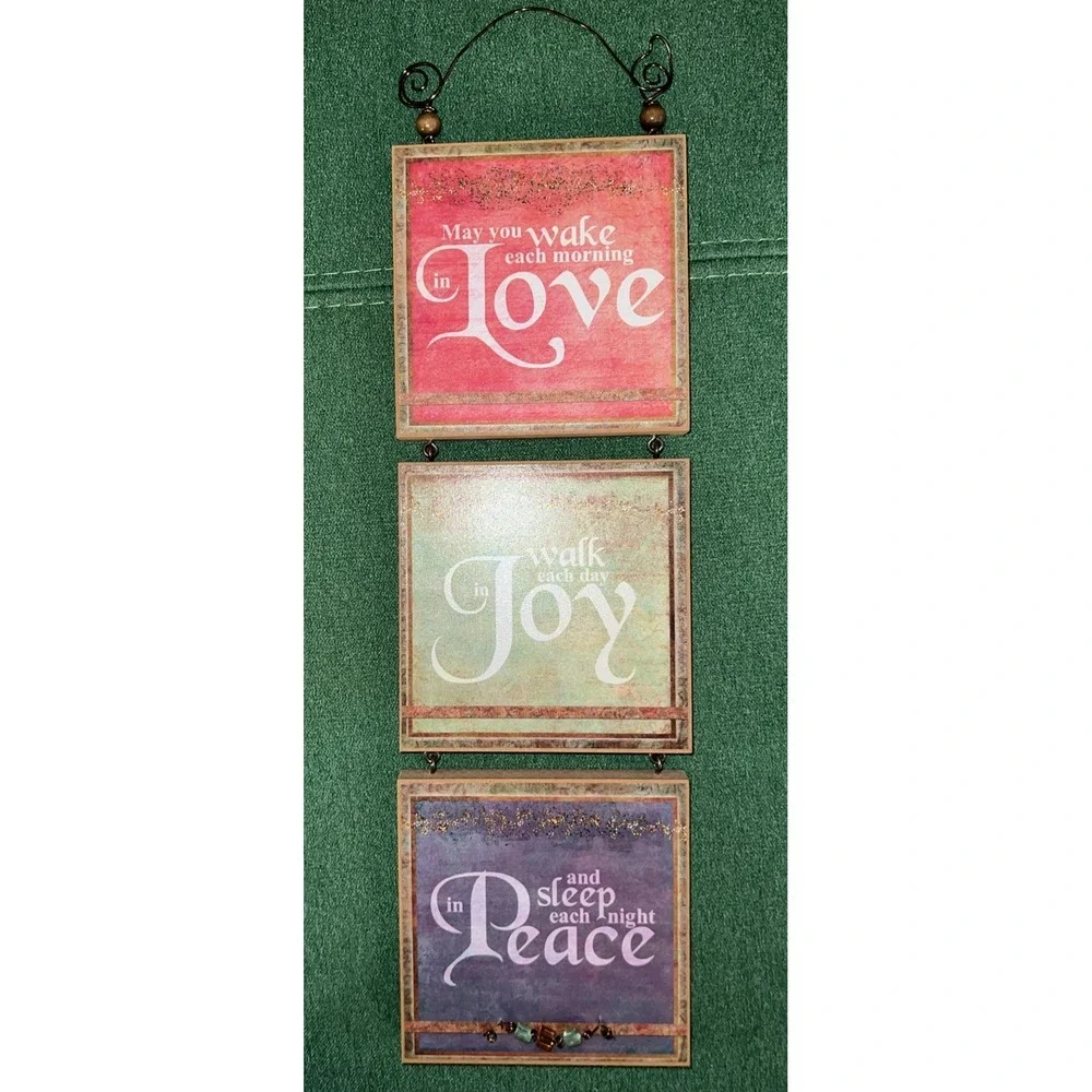 Wall Hanging Decor Wood Sign Plague Love Joy Peace Inspirational Message USA 14